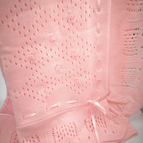 Shawl -With Rosebuds and Ribbons 3020 pink