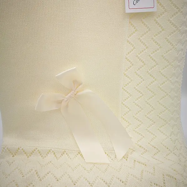 Shawl 107 - Cream